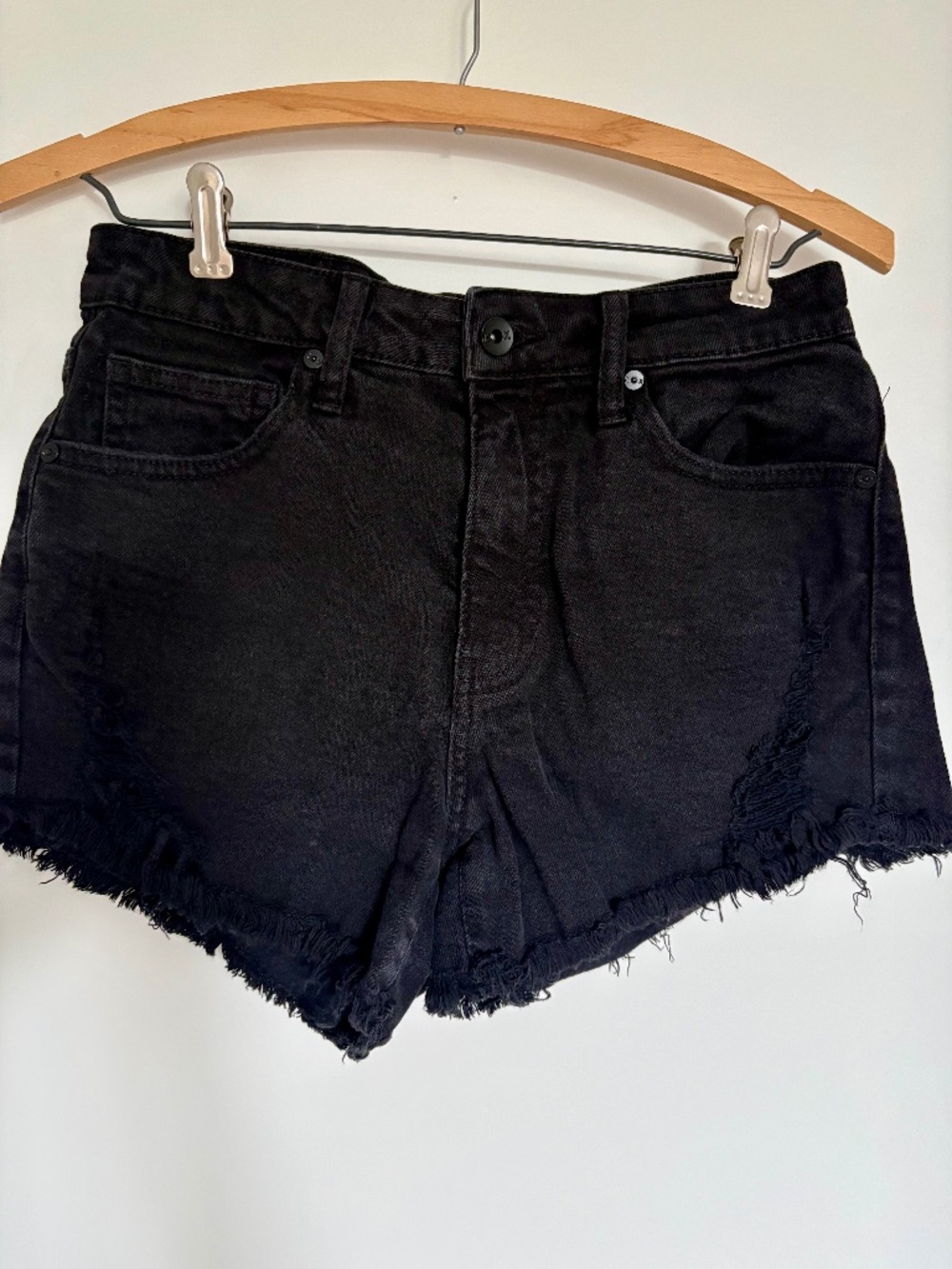 Kendall + Kylie high waisted Black Denim Shorts